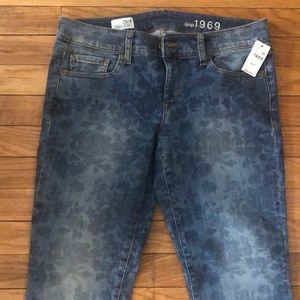 GAP 1969 Always Skinny Jeans, Size 8/29